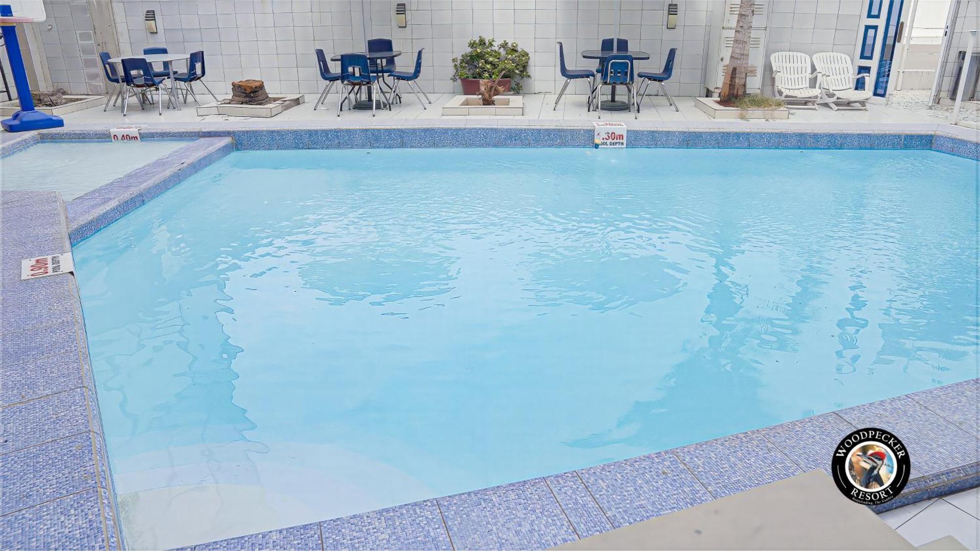 Woodpecker Resort Hotel Банжул Экстерьер фото